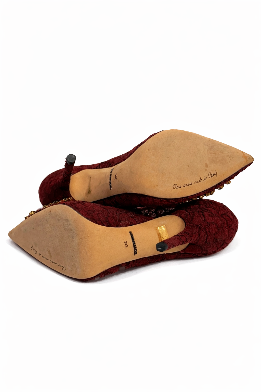 Dolce & Gabbana Taormina lace Bellucci pumps in red 39.5