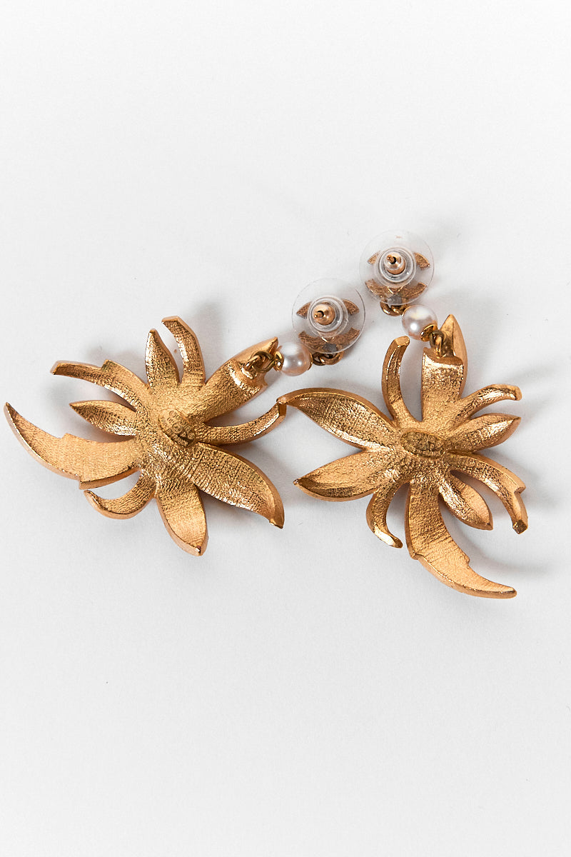 CHANEL GOLD VINTAGE FLORAL CRYSTAL EARRINGS