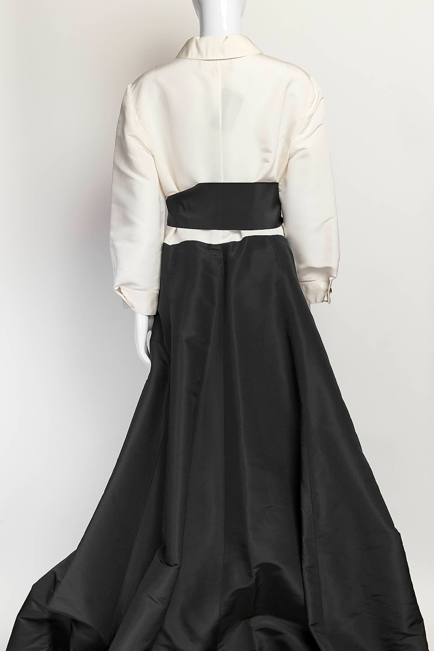 Carolina Hererra Two-Tone Belted Taffeta Shirt Gown 16