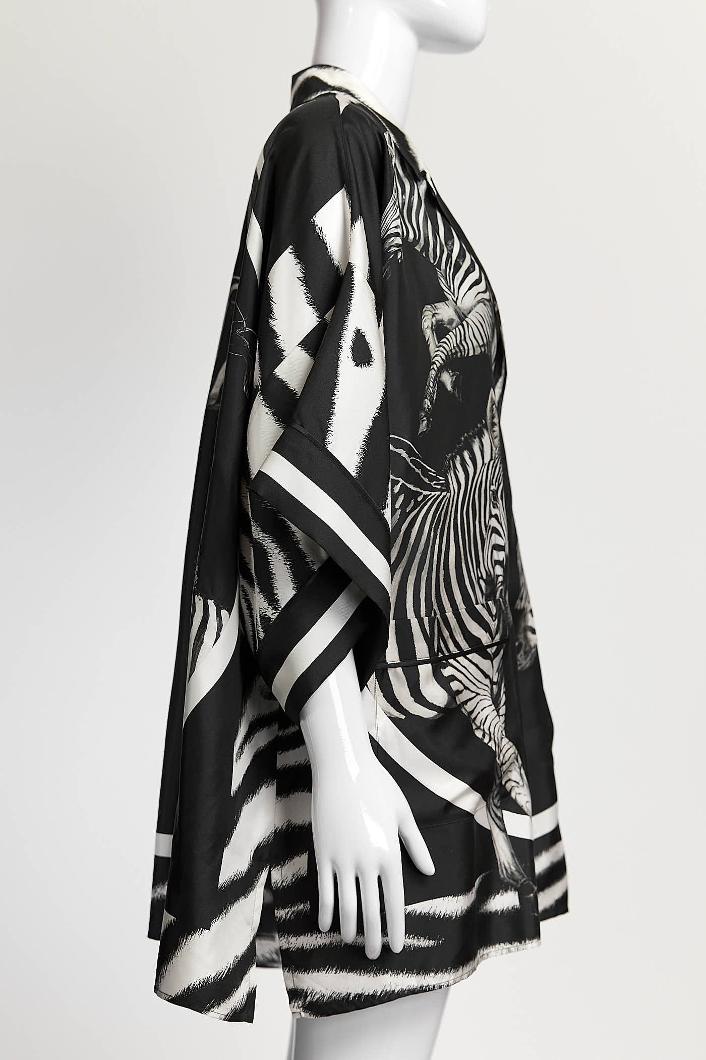 Dolce & Gabbana Short-sleeved twill shirt with zebra print 36