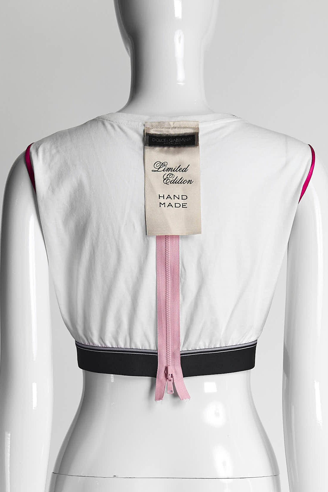 Dolce & Gabbana crop top with a "Puff!" Graphic 44