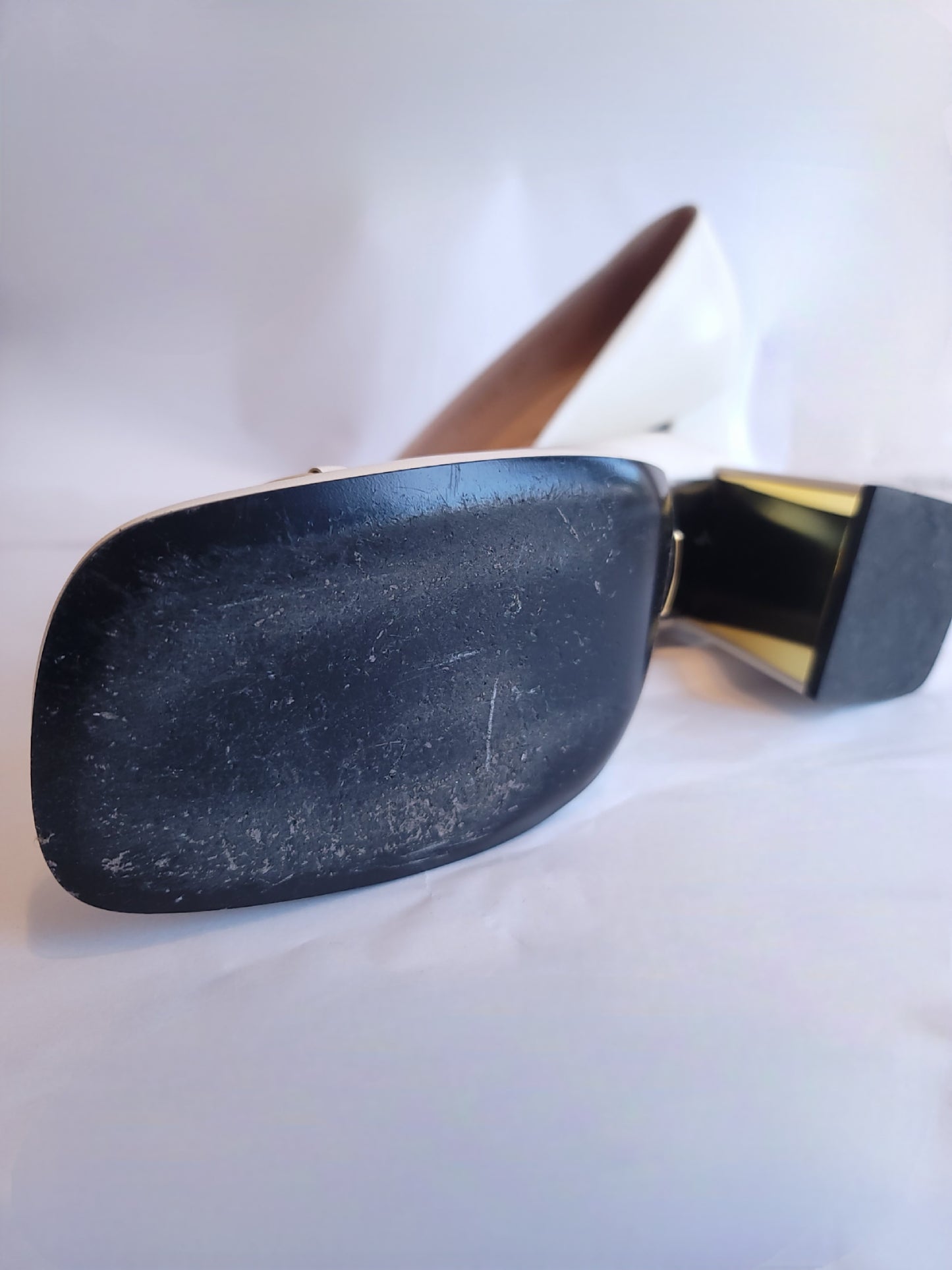 Gucci White Leather Horsebit Block Heels 38.5