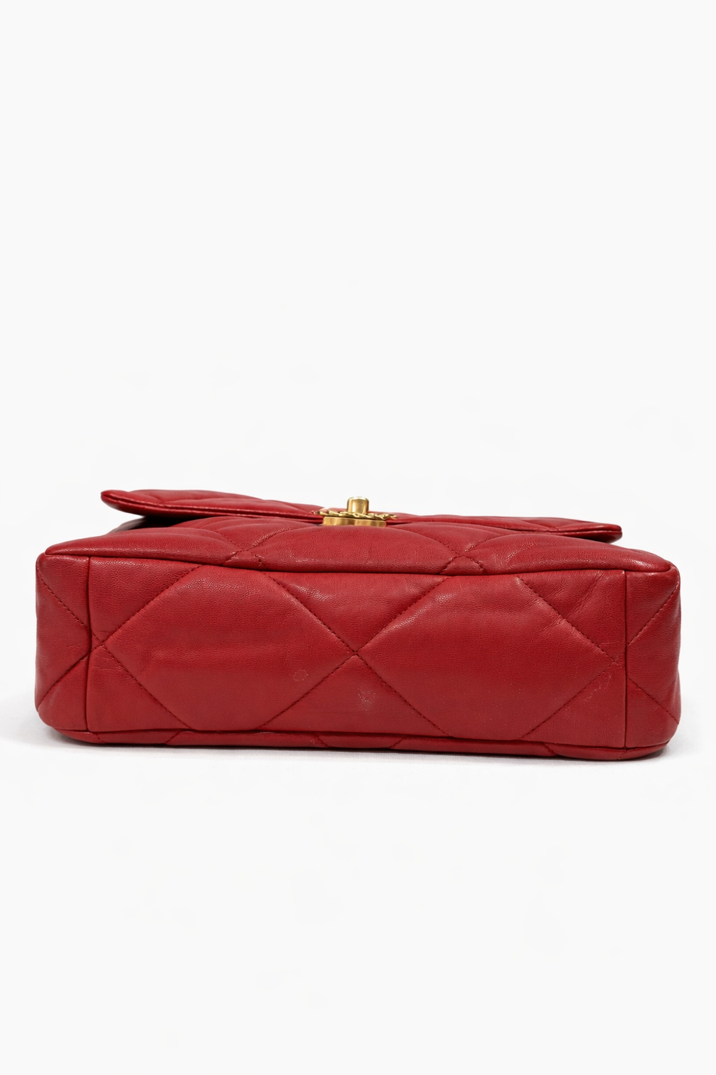 CHANEL 19 QUILTED LEATHER FLAP BAG
