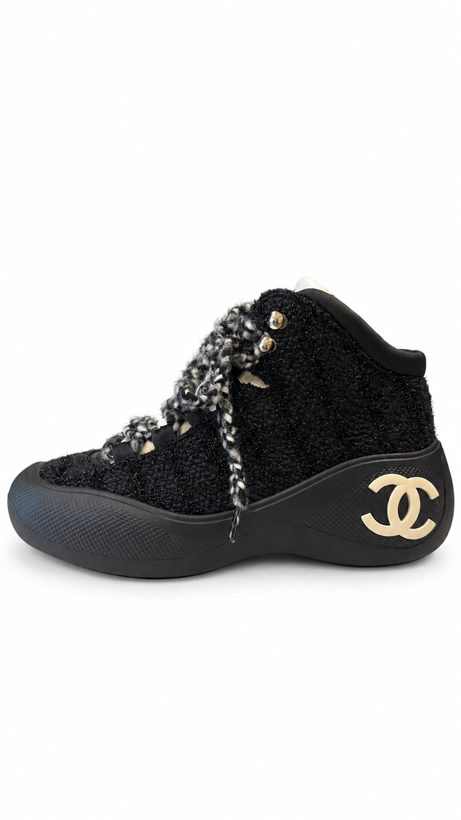 CHANEL INTERLOCKING CC LOGO TWEED SNOW BOOTS - SIZE 38.5