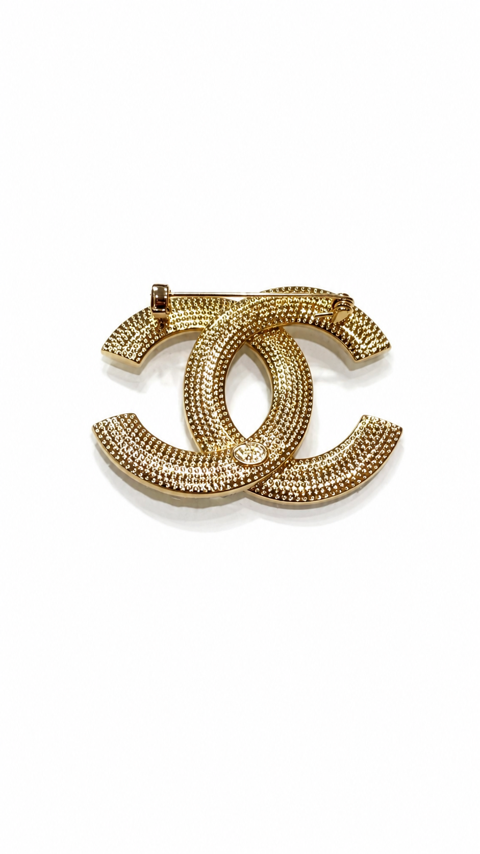 CHANEL CLASSIC CC CRYSTAL BROOCH IN GOLD TONE