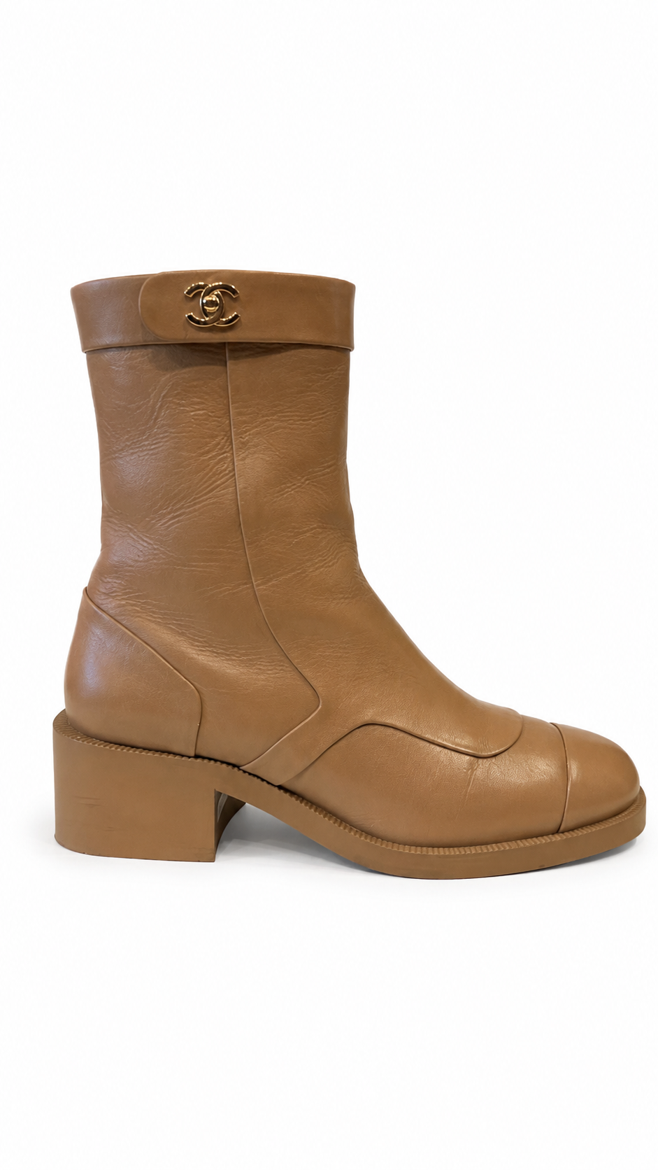 CHANEL 2022 INTERLOCKING CC LOGO BOOTS 39.5