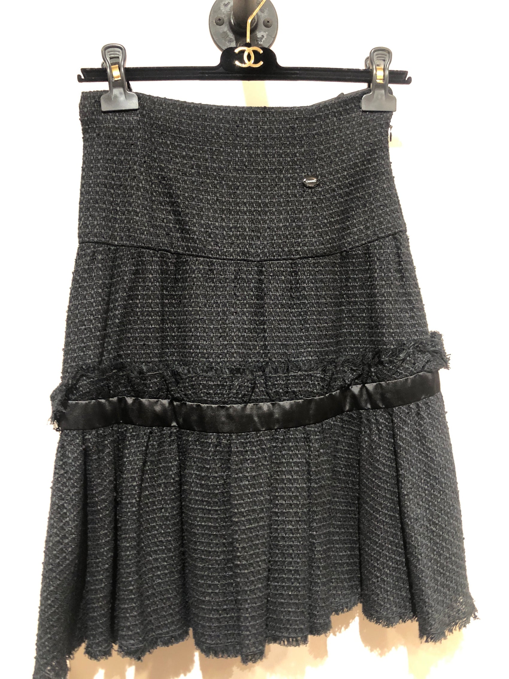 Chanel tweed skirt