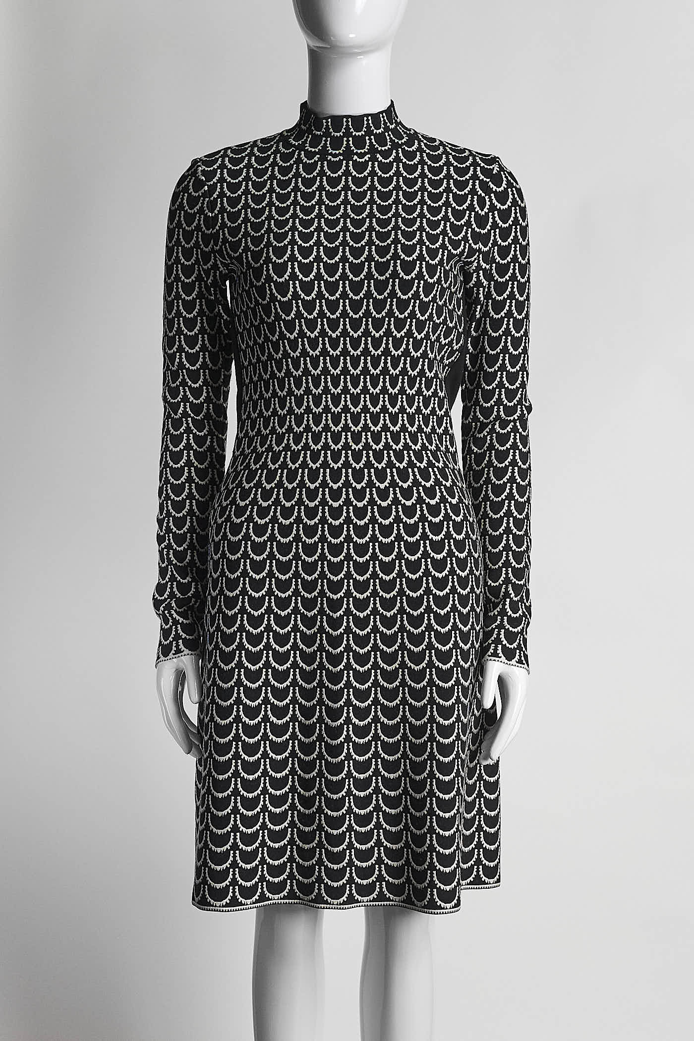 Alaia Black & White Knit Patterned Dress 38
