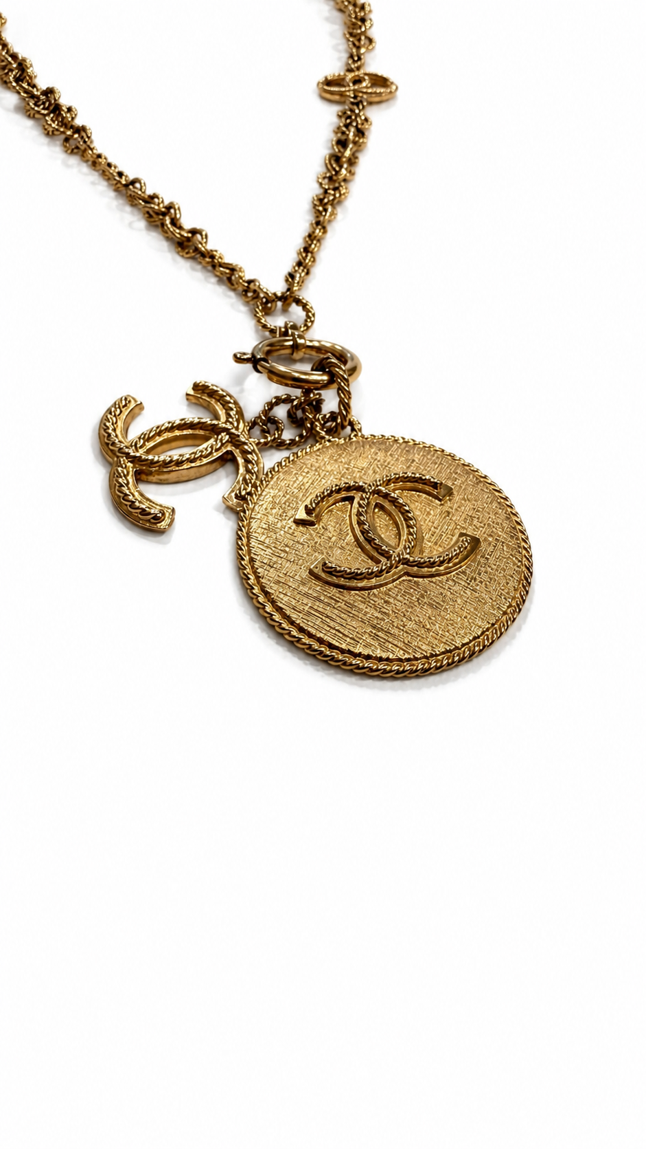 CHANEL GOLD MEDALLION NECKLACE