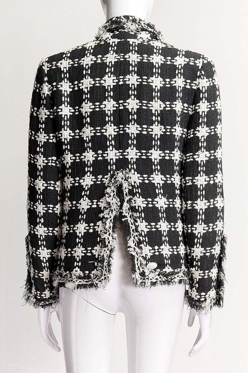 CHANEL 07 P BLACK AND WHITE TWEED JACKET WITH FRINGE FR36