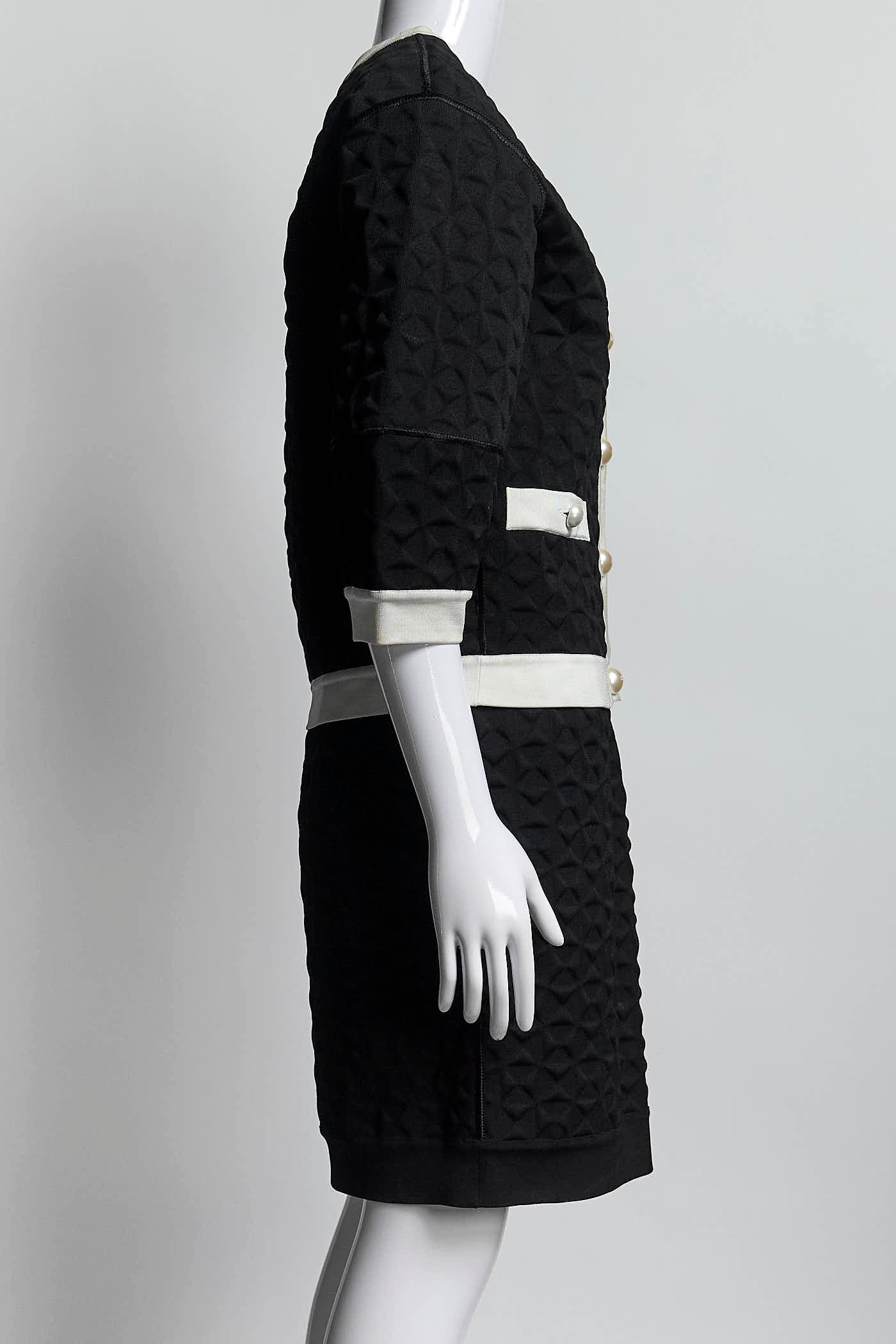 CHANEL 2013 Spring Summer Black and White Balloon Jacket/Dress Set 34