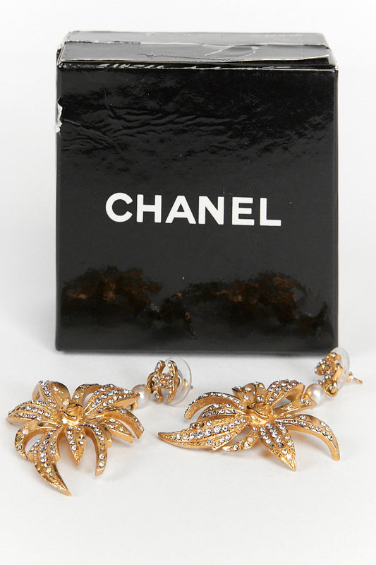 CHANEL GOLD VINTAGE FLORAL CRYSTAL EARRINGS