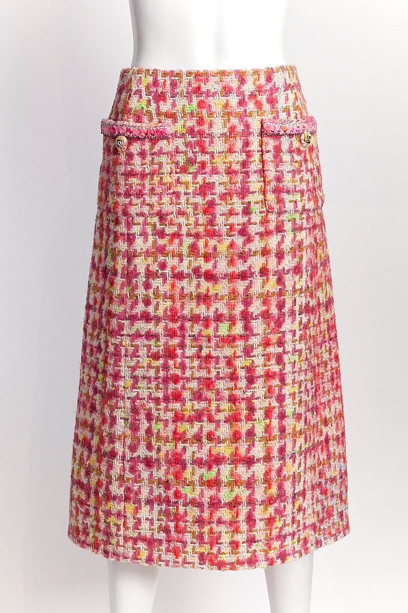 Chanel 2020 Knee-Length Pink Tweed Skirt FR 36