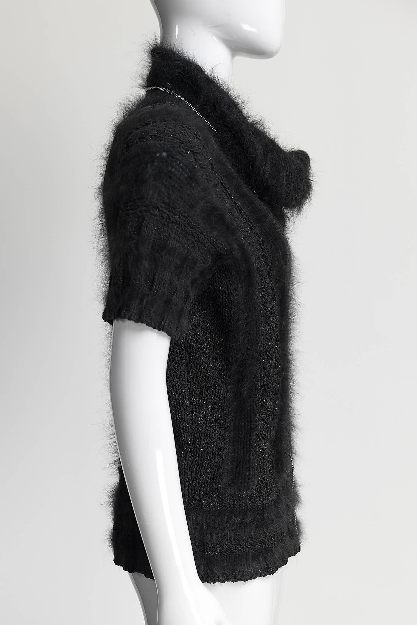 Chanel Black Short-sleeved Kint Sweater with Zipper 40