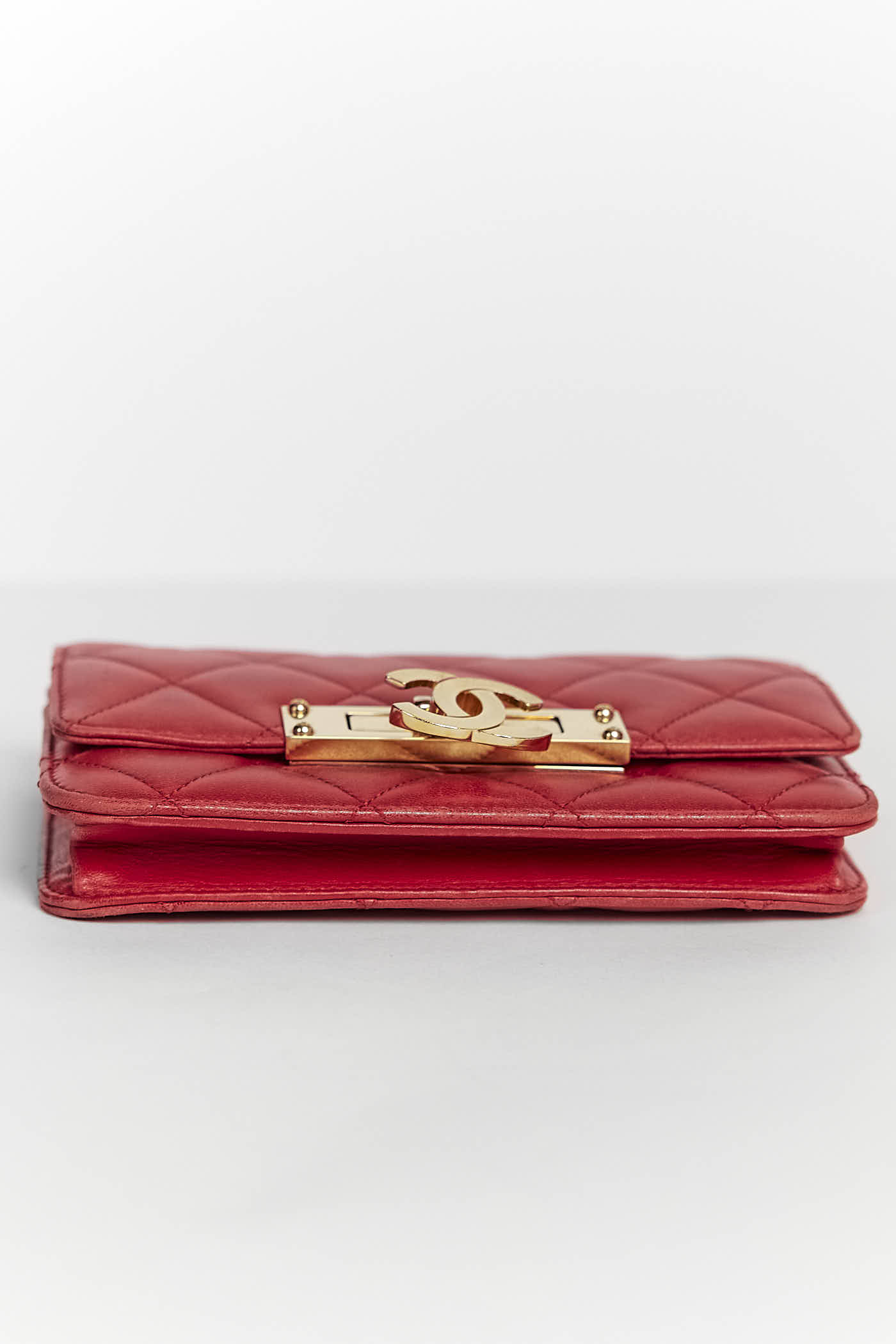 Chanel Golden Class Red Wallet On Chain