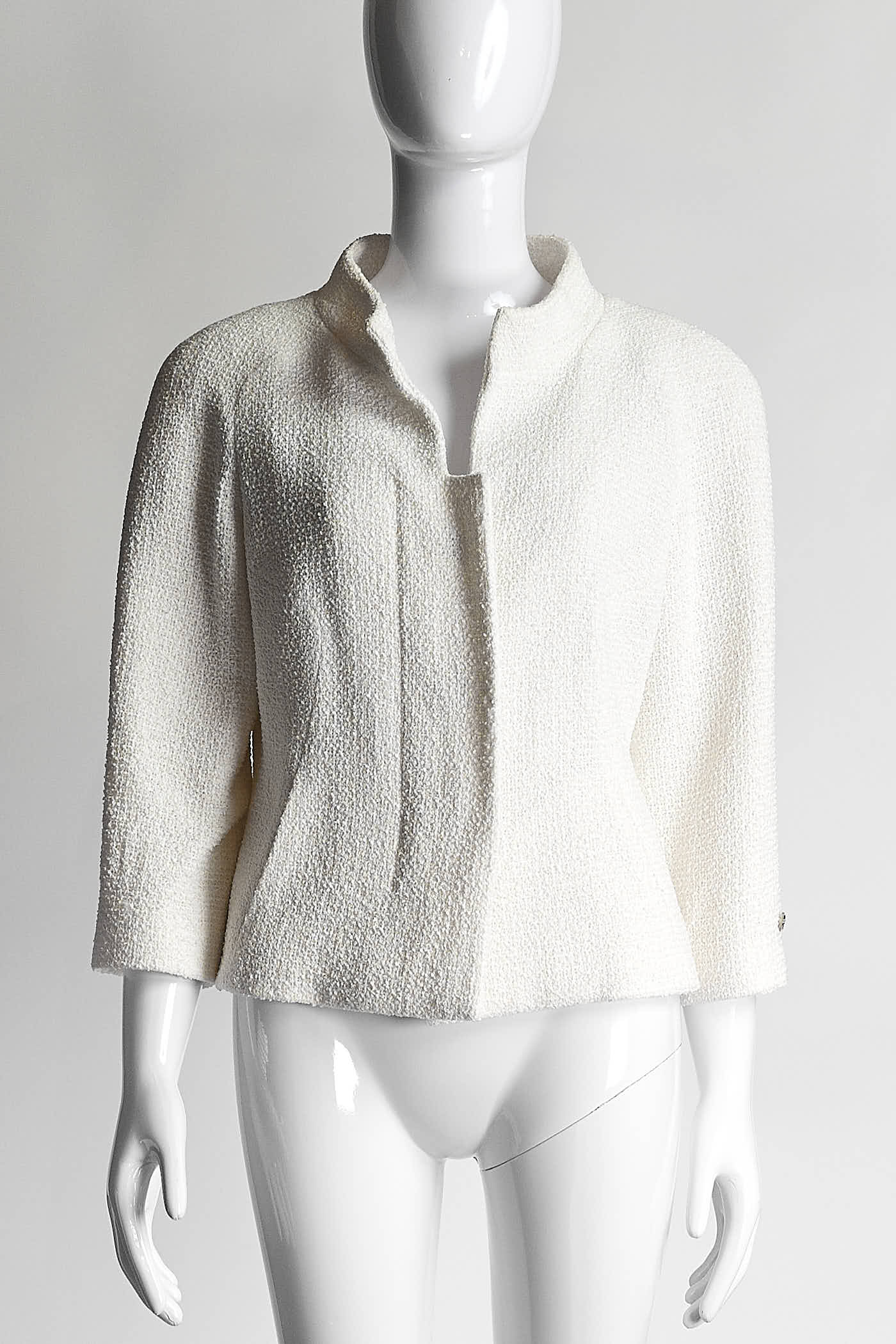 Chanel White Tweed Blazer 38