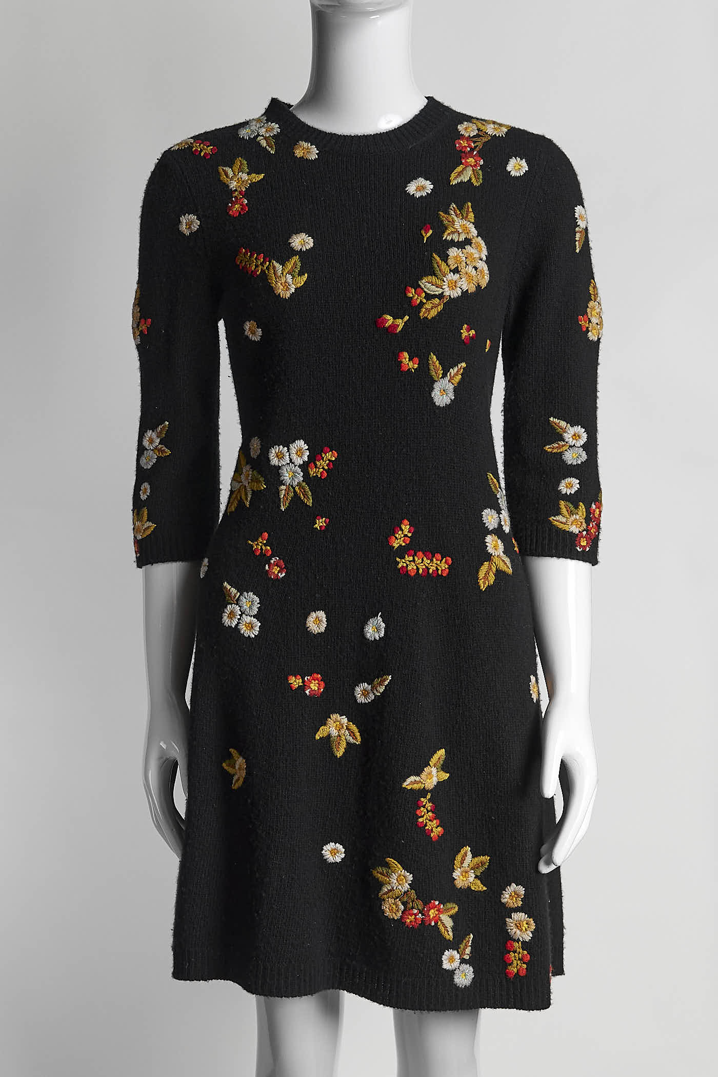 Christian Dior Black Wool Knit Floral Embroidered Dress 38
