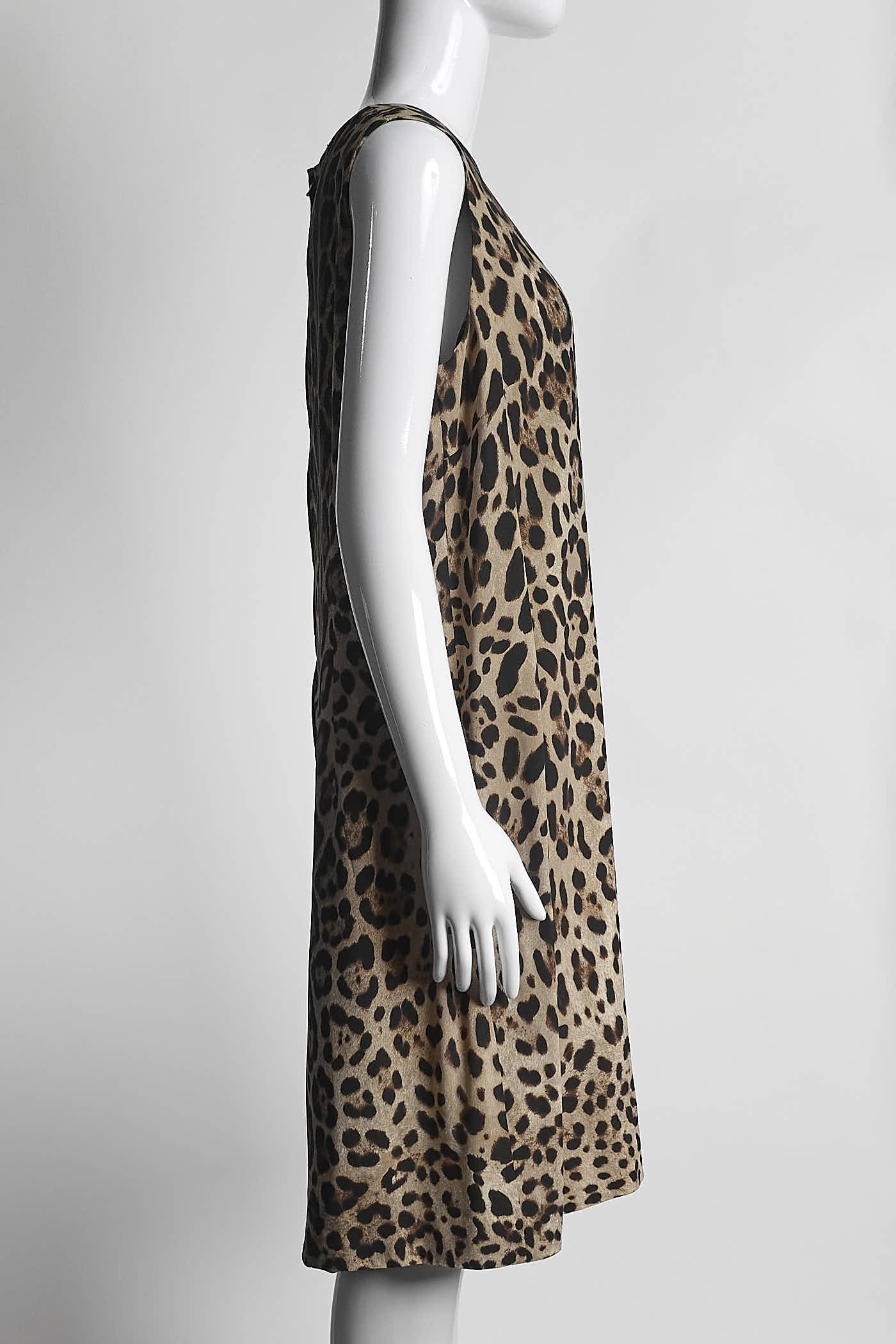 Dolce & Gabbana Leopard Printed Sleeveless Dress IT 48