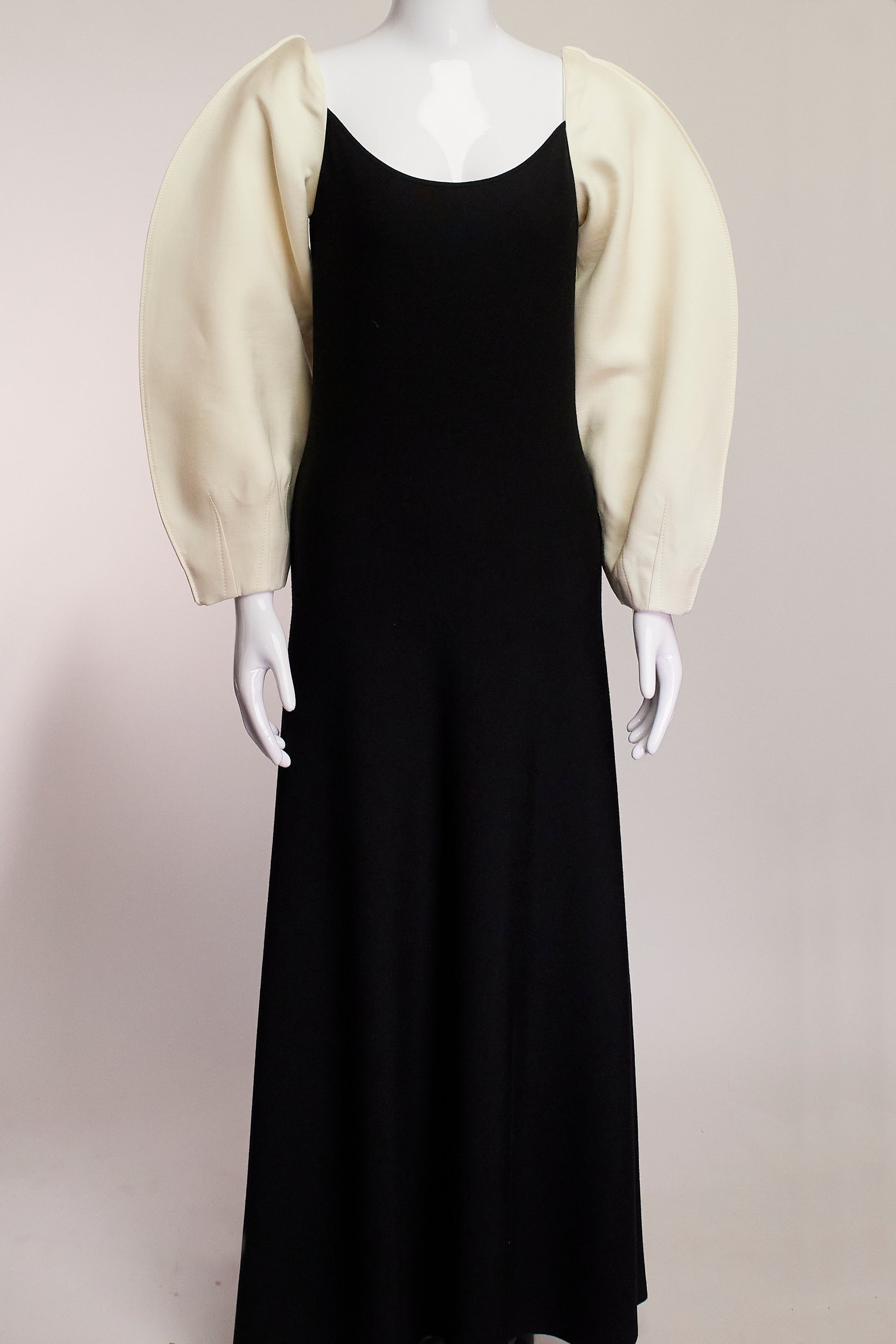 Gabriela Hearst Structured Sleeve Black and White Dress IT46 FR42