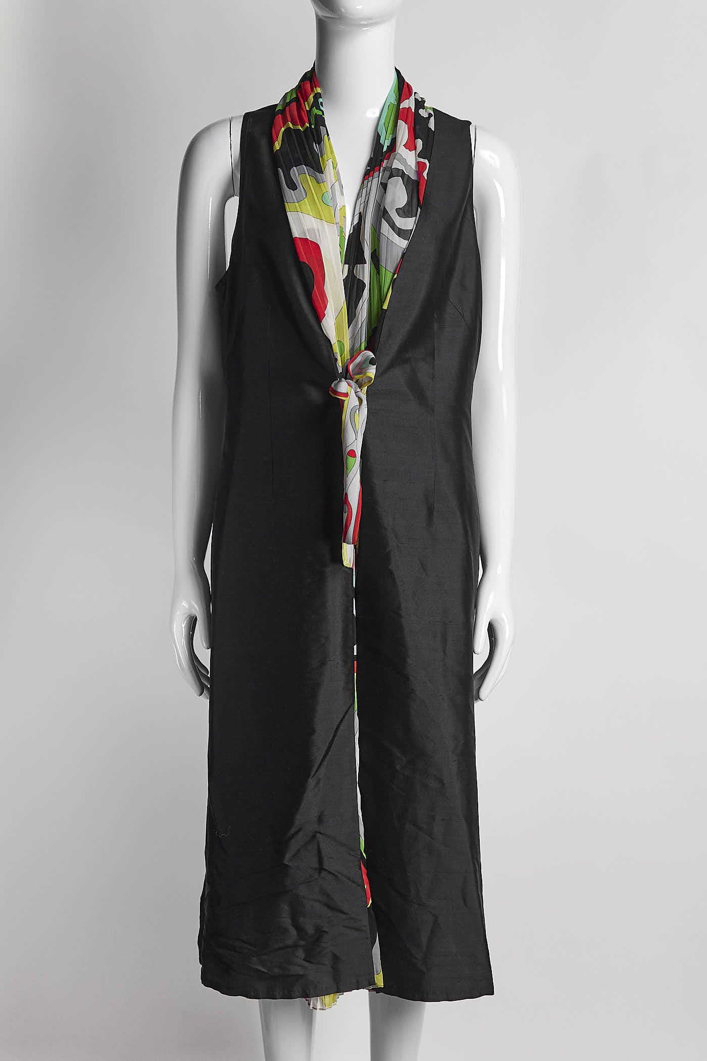 Emilio Pucci Black Sleeveless and Patterned Pleated Detail Dress 46
