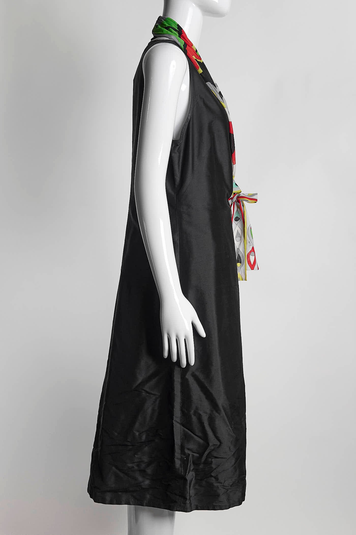 Emilio Pucci Black Sleeveless and Patterned Pleated Detail Dress 46