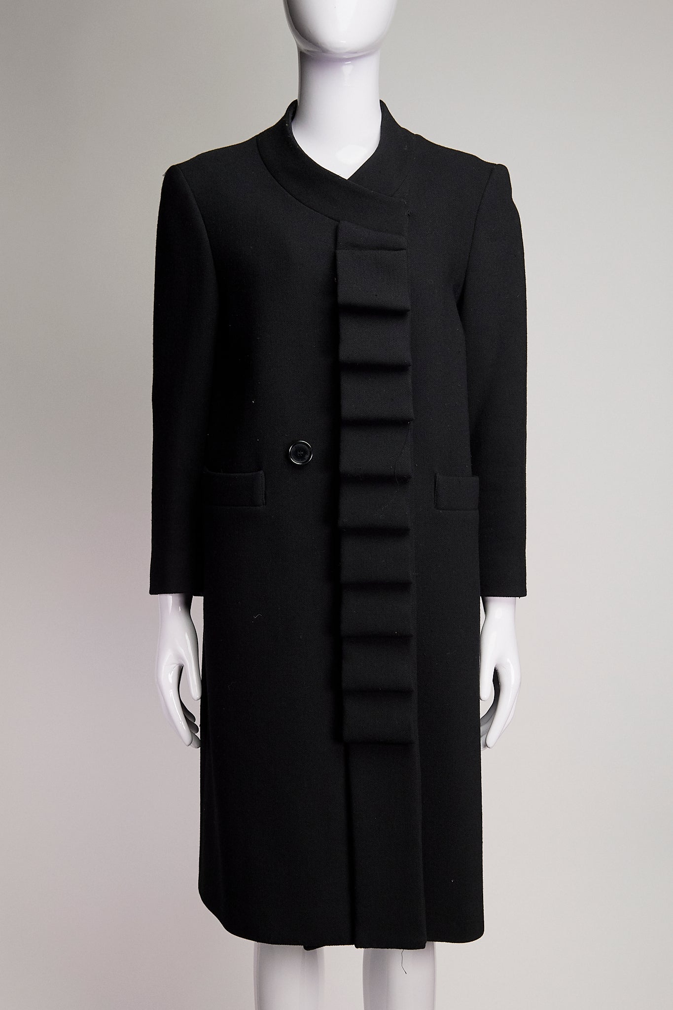 COATS & JACKETS – 1132Consignment