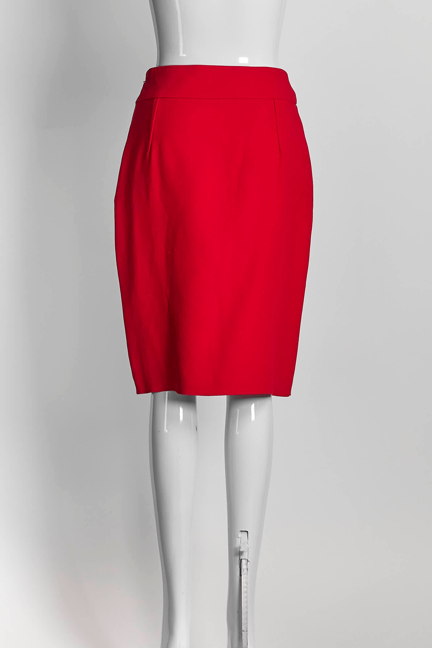 Gucci Red Skirt w/Gold GG logo Buckle 44