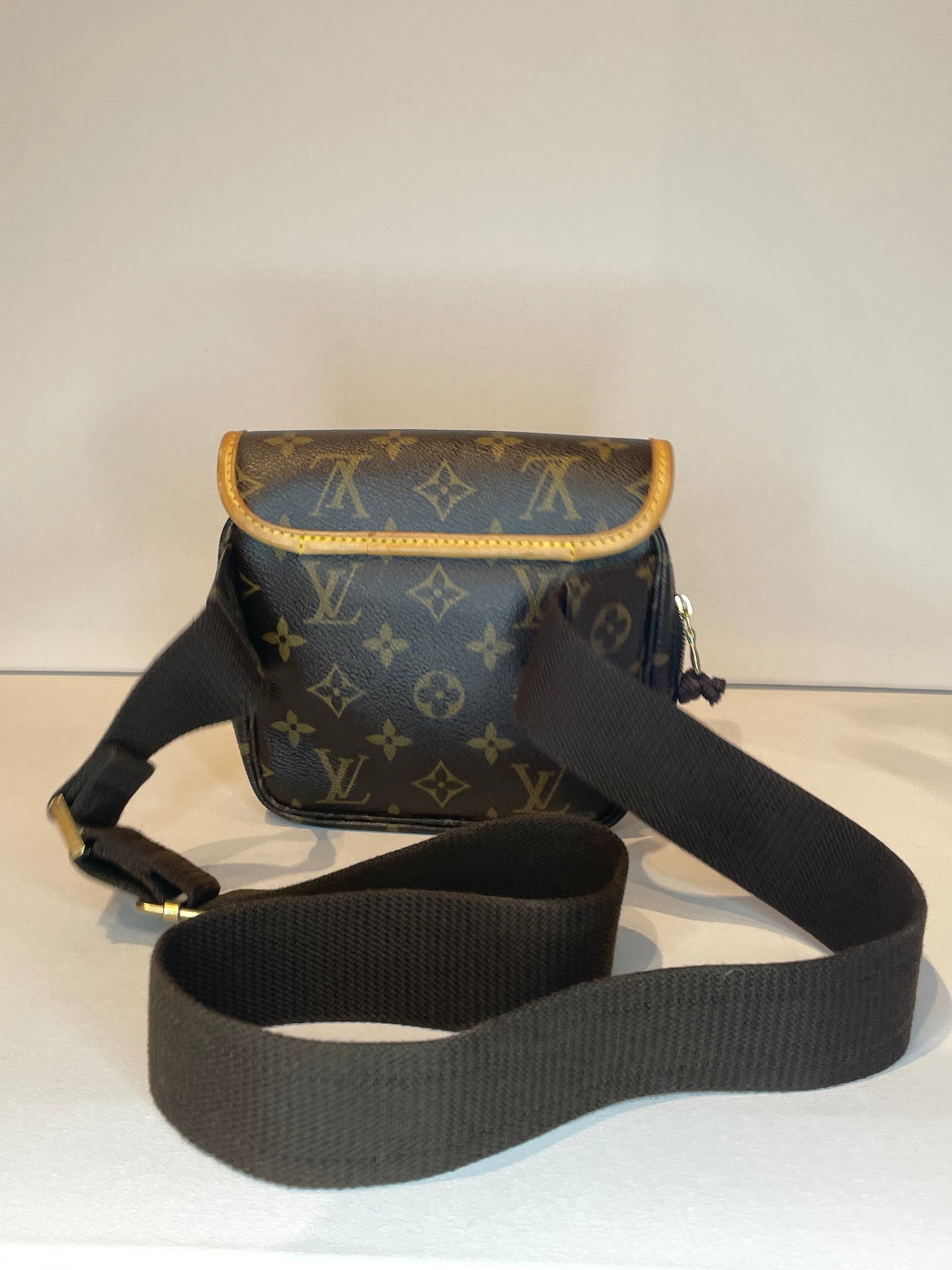 LOUIS VUITTON MONOGRAM BOSPHORE WAIST BUM BAG