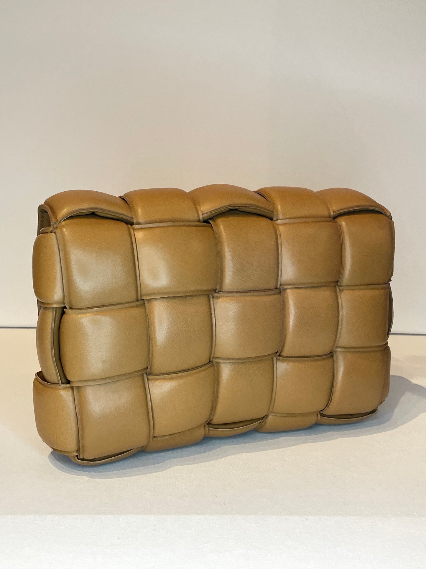 BOTTEGA VENETA CARAMEL PADDED CASSETTE BAG