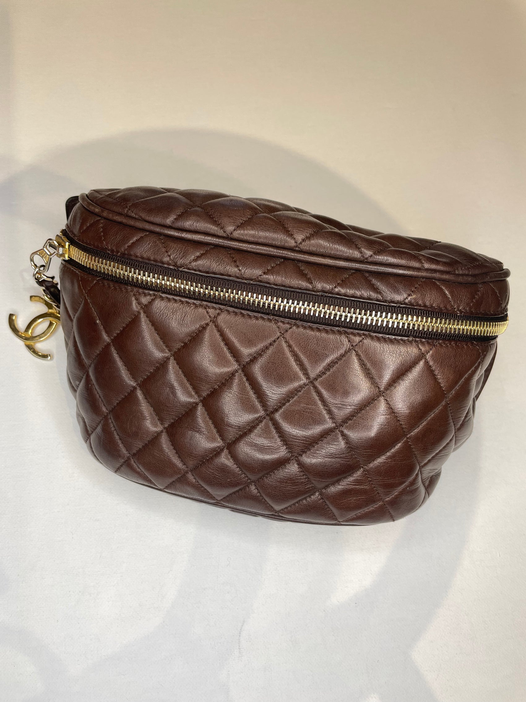 CHANEL 1991 DIAMOND QUILTED LEATHER BELT BAG