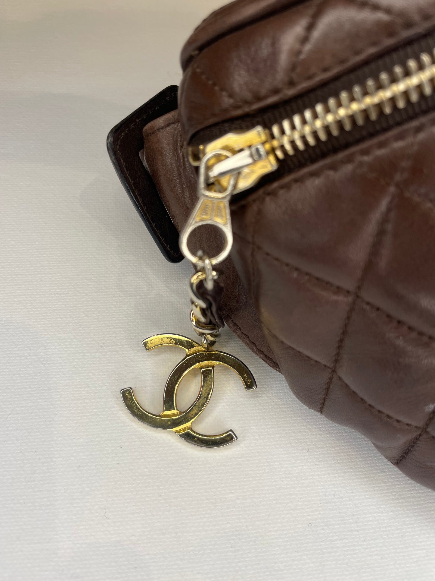 CHANEL 1991 DIAMOND QUILTED LEATHER BELT BAG