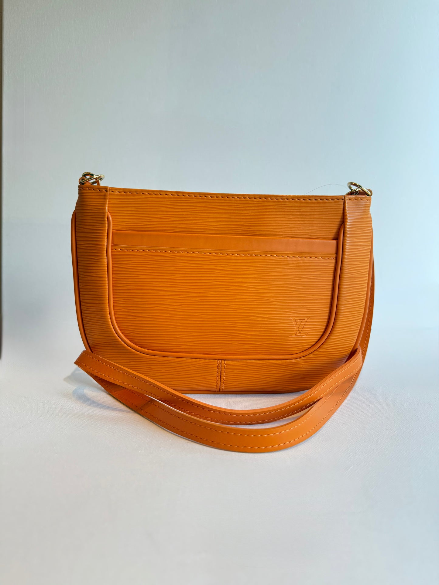 LOUIS VUITTON EPI LEATHER SARVANGA VINTAGE CROSSBODY