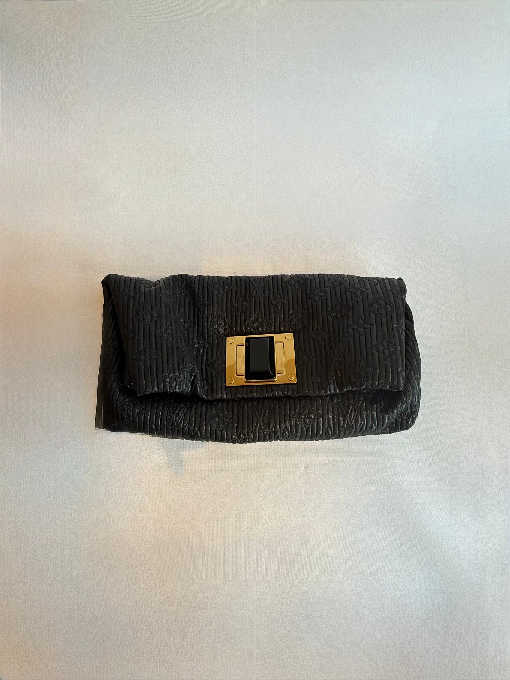 LOUIS VUITTON MONOGRAM MOTARD ALTAIR CLUTCH