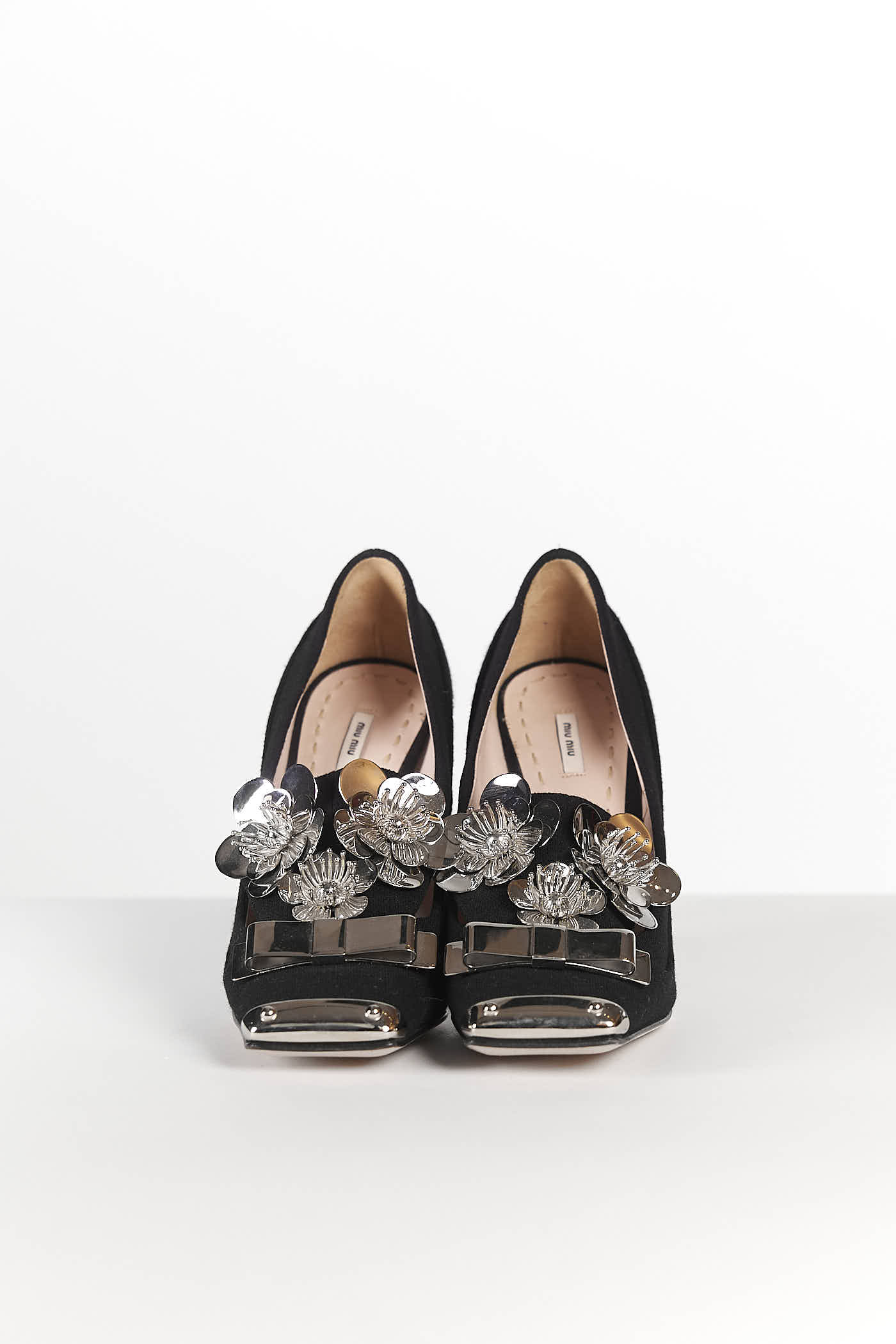 Miu Miu Fall 2010 black flower Pumps 37.5
