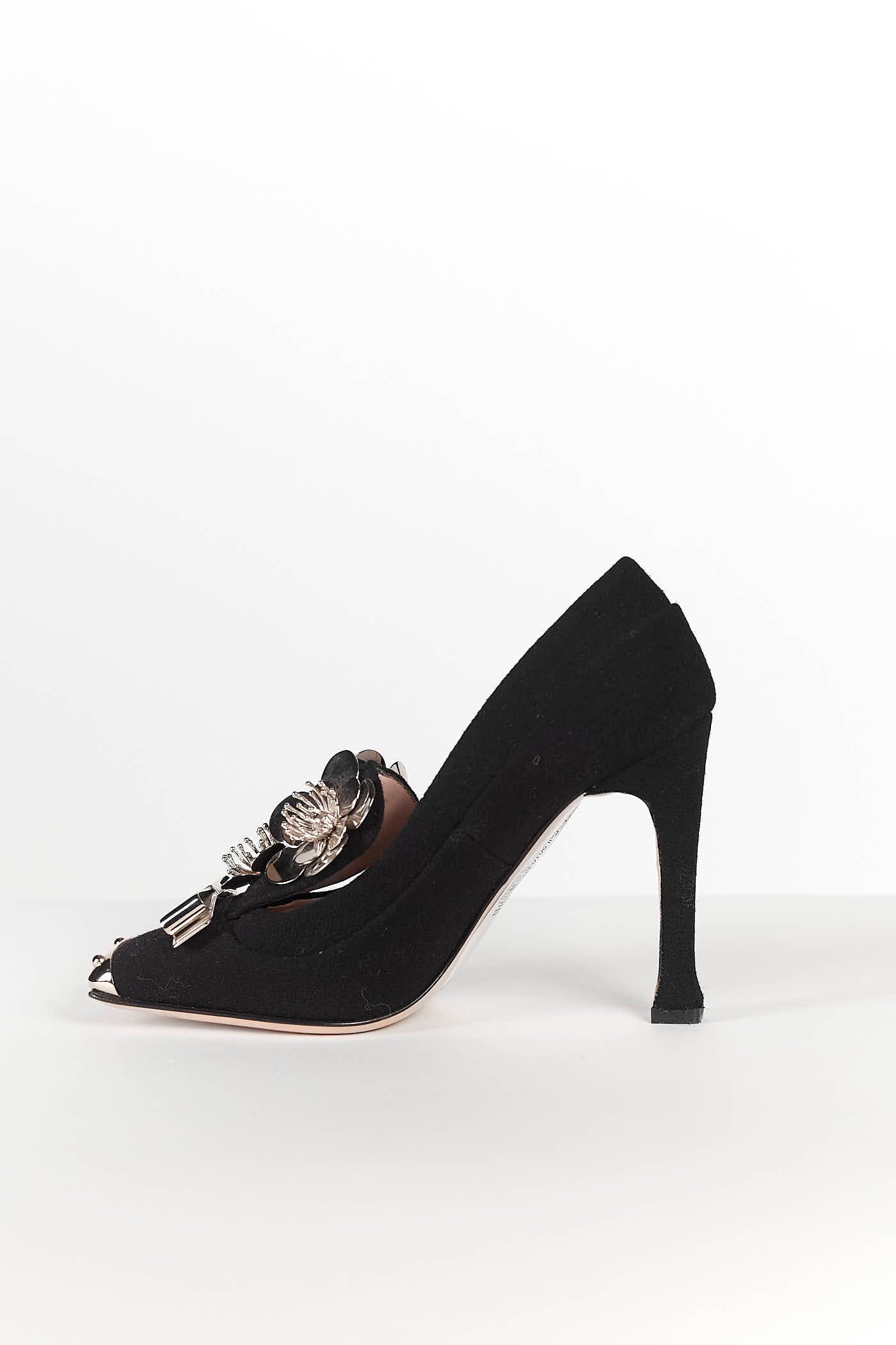 Miu Miu Fall 2010 black flower Pumps 37.5