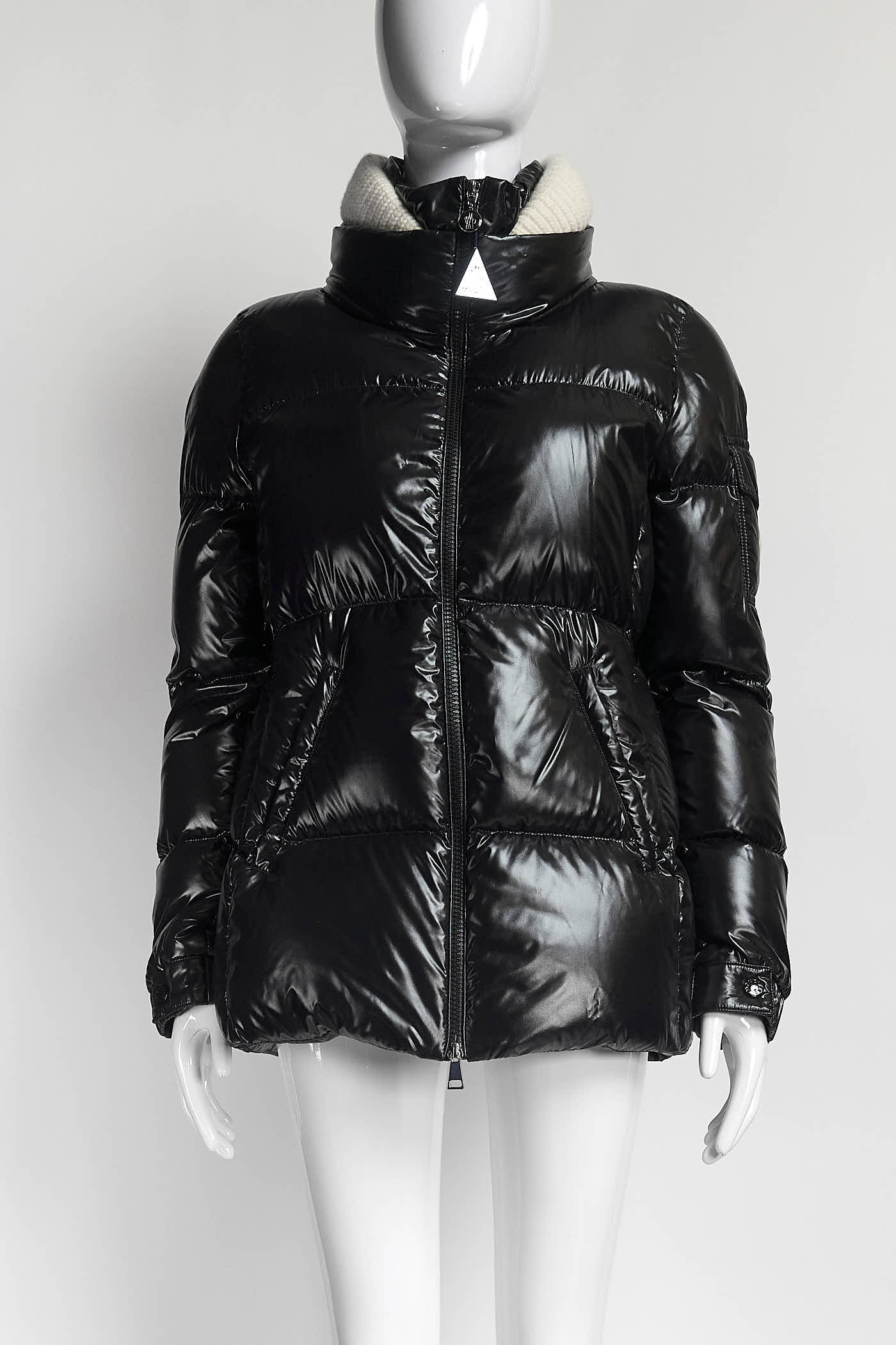 Moncler Black Puffer Jacket with White Ribbed Collar 1