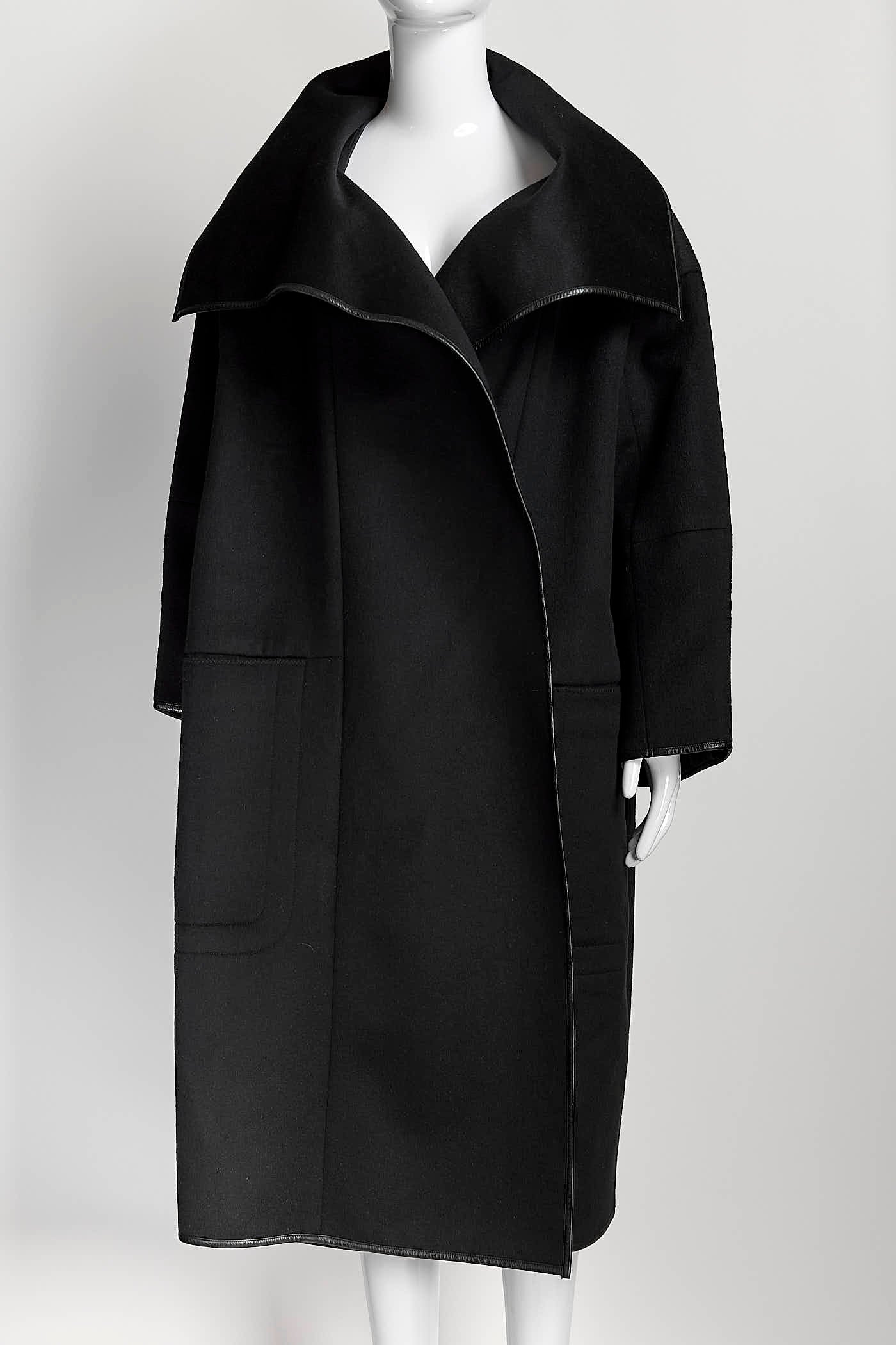 Nina Ricci Black Wool Coat 44