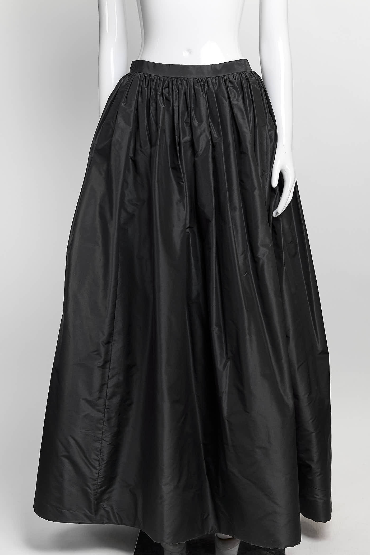 Oscar de La Renta Black Pleated Skirt