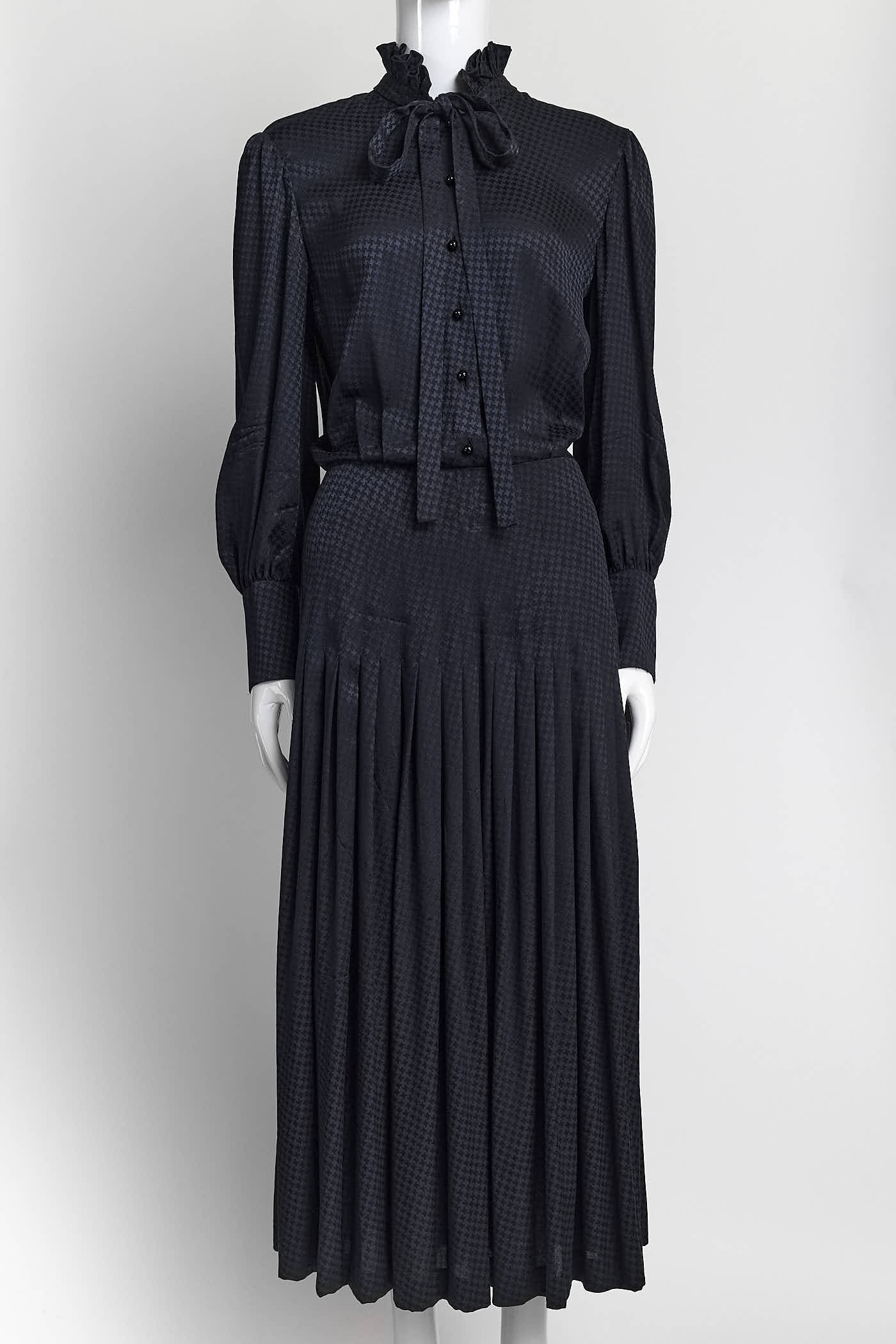 SAINT LAURENT Navy Silk Houndstooth Jacquard Long Sleeve Midi Dress 38