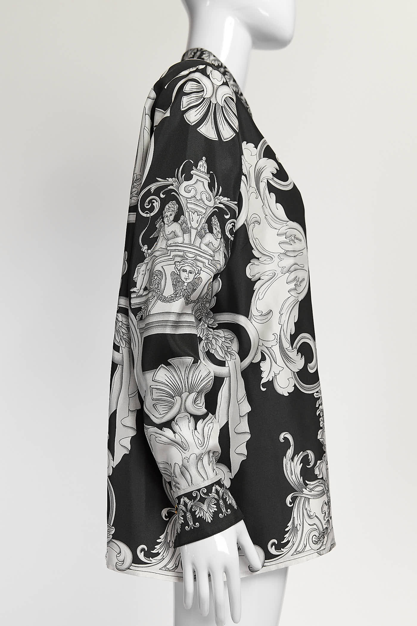 Versace Black/White Printed Silk Shirt/Top 40