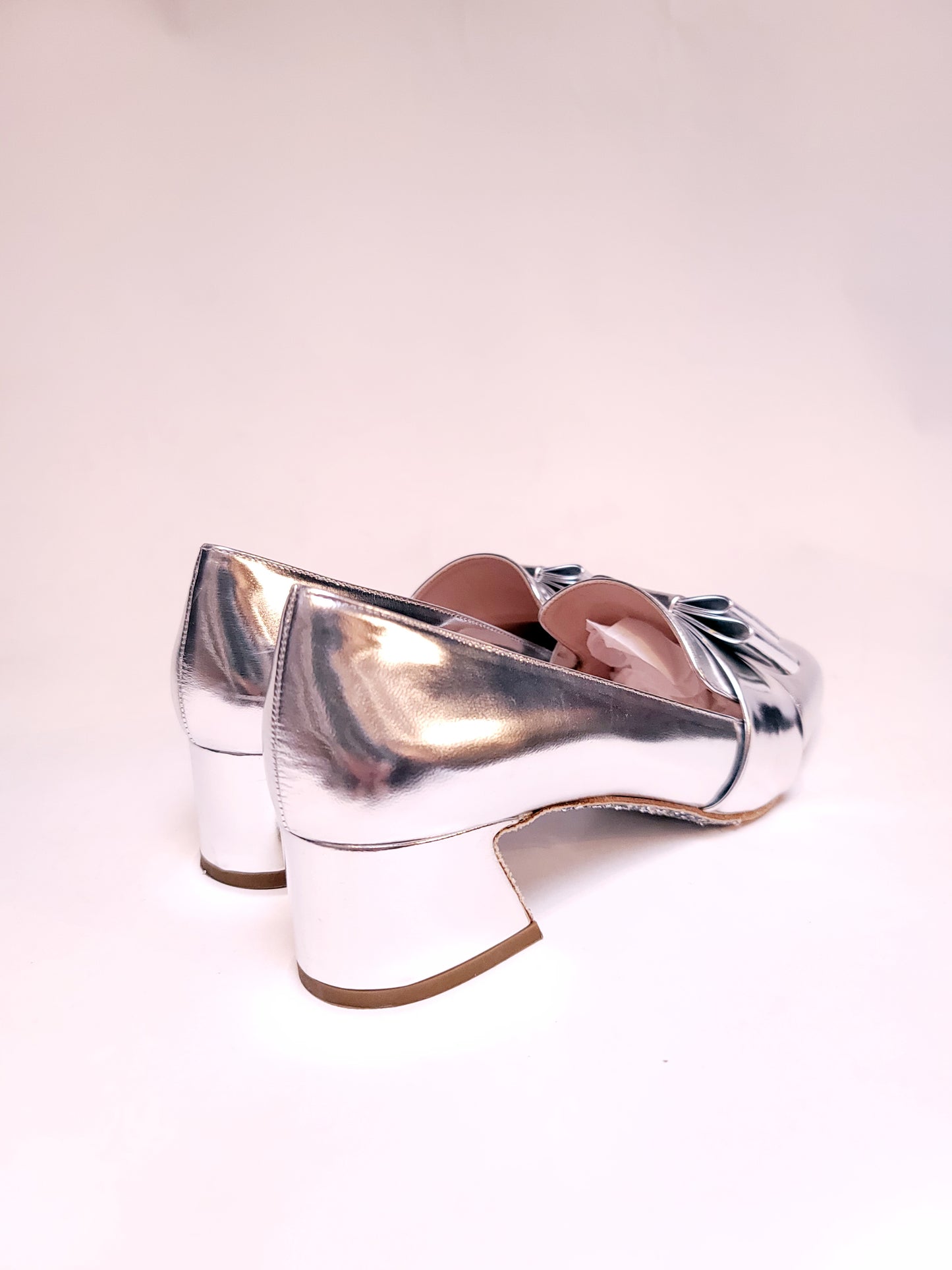 Miu Miu Silver Leather w/Bow Heels 38