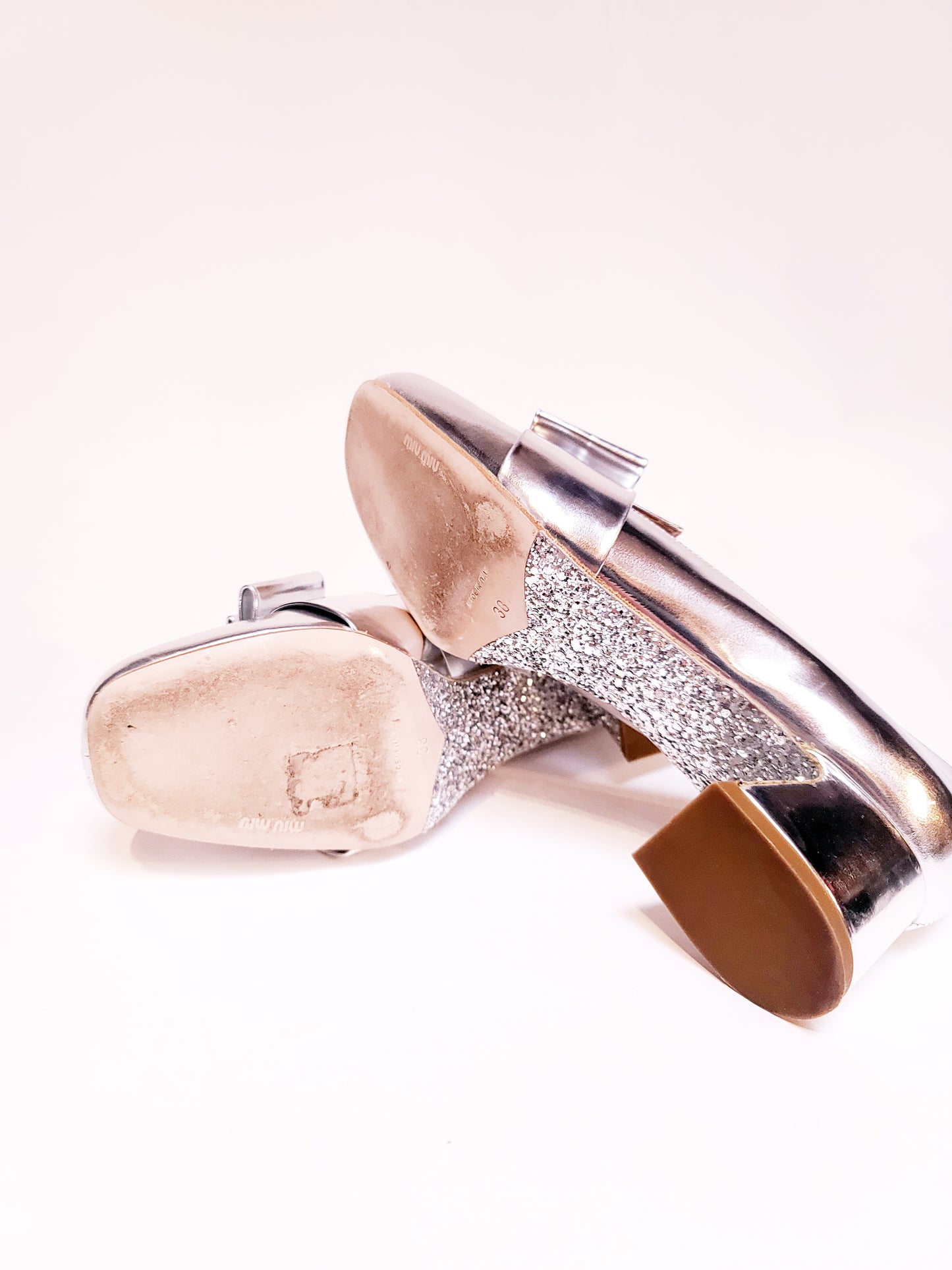 Miu Miu Silver Leather w/Bow Heels 38