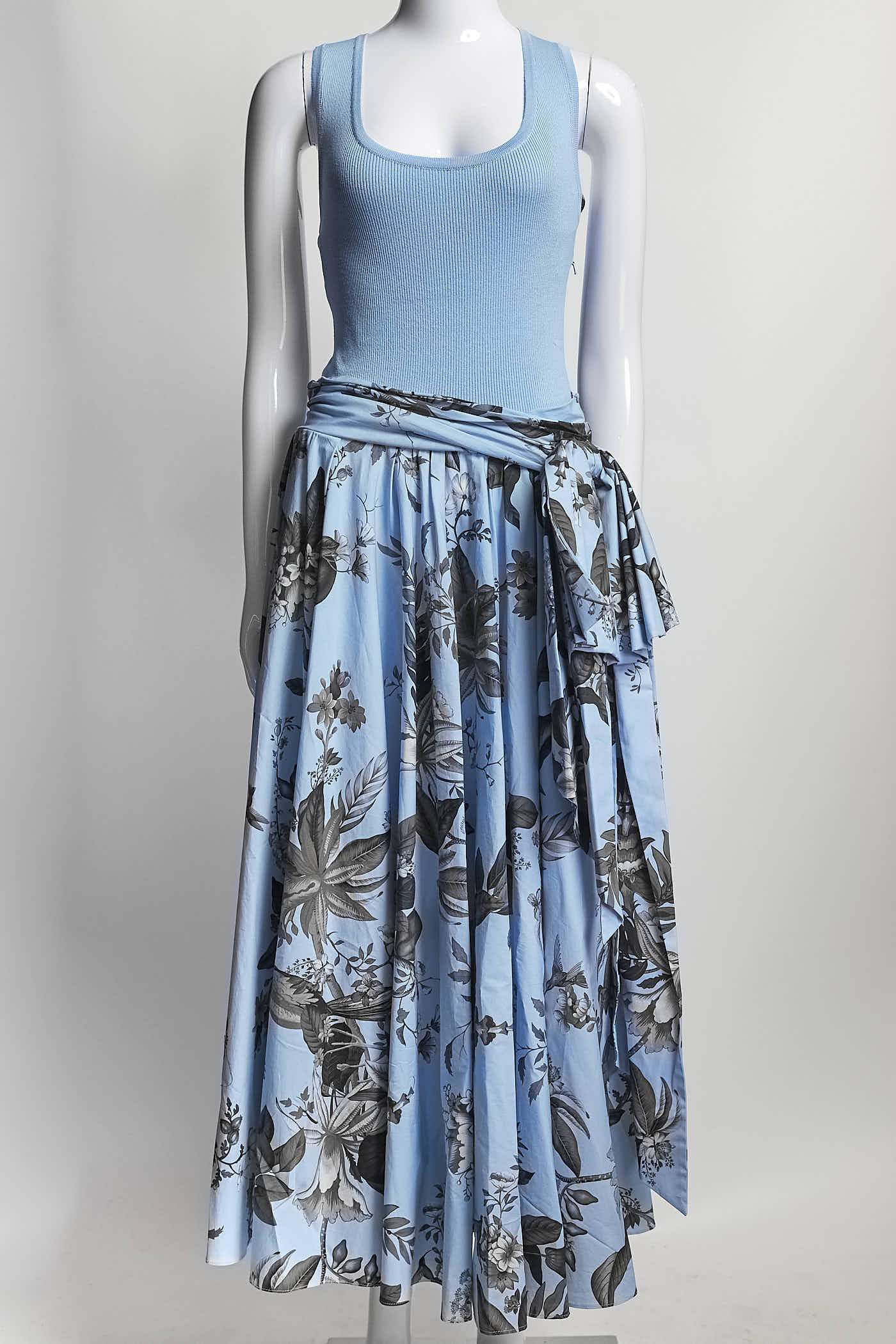 Oscar de Renta Light Blue Floral Dress with Cardigan M