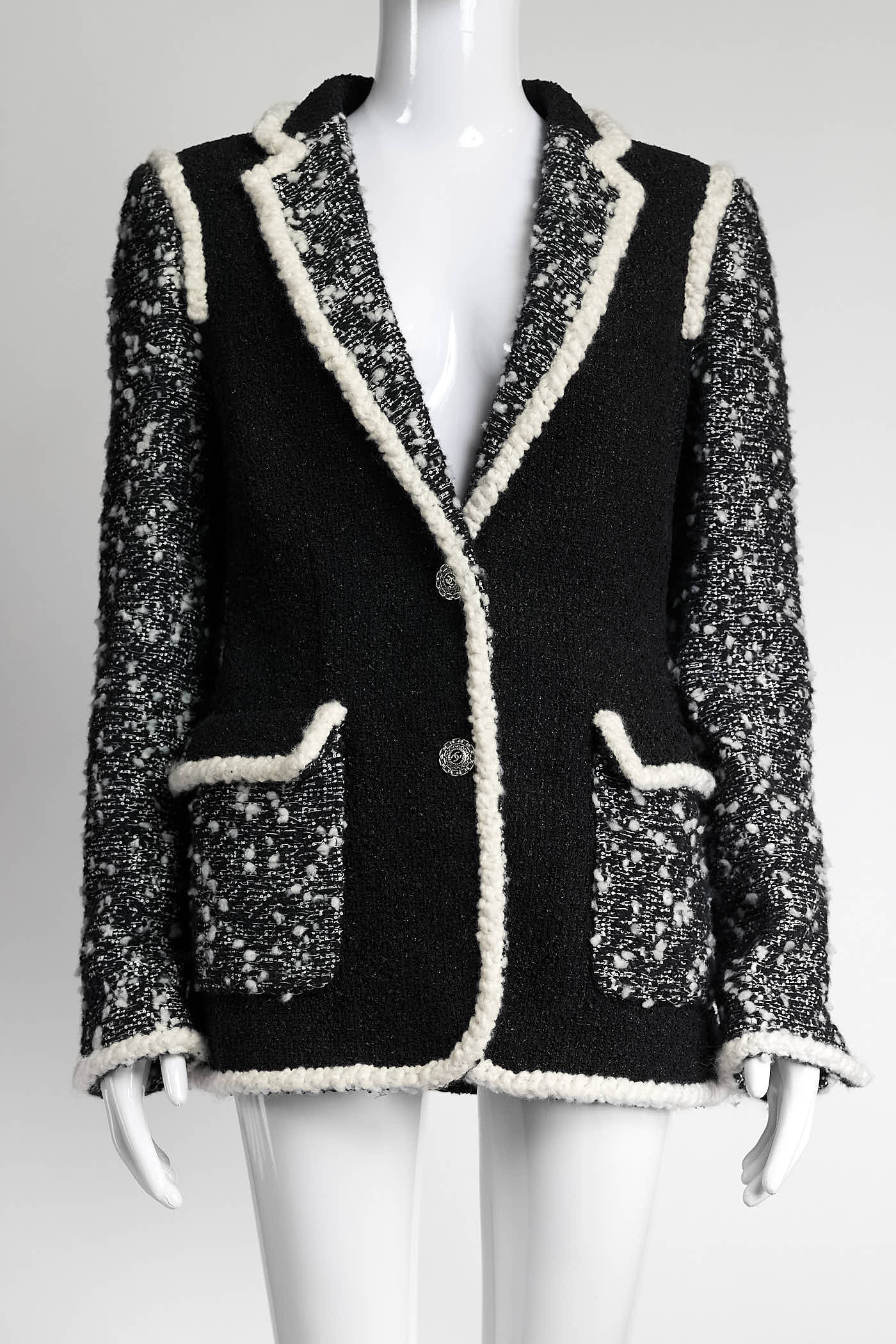 Chanel Black/White Tweed with Cream Kint Detail Blazer 38