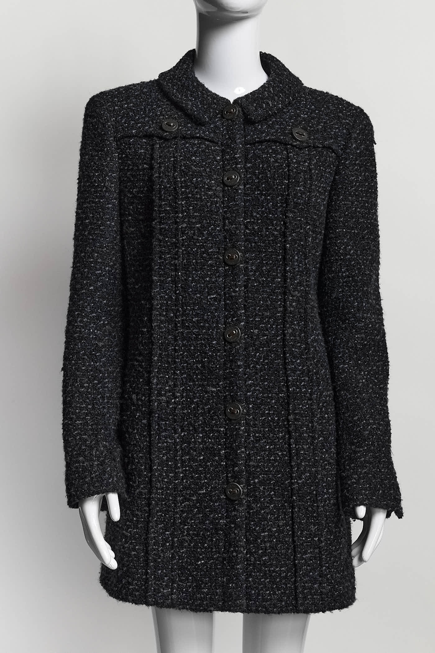 Chanel Fall/Winter 2002 Navy Boucle Tweed Coat 42