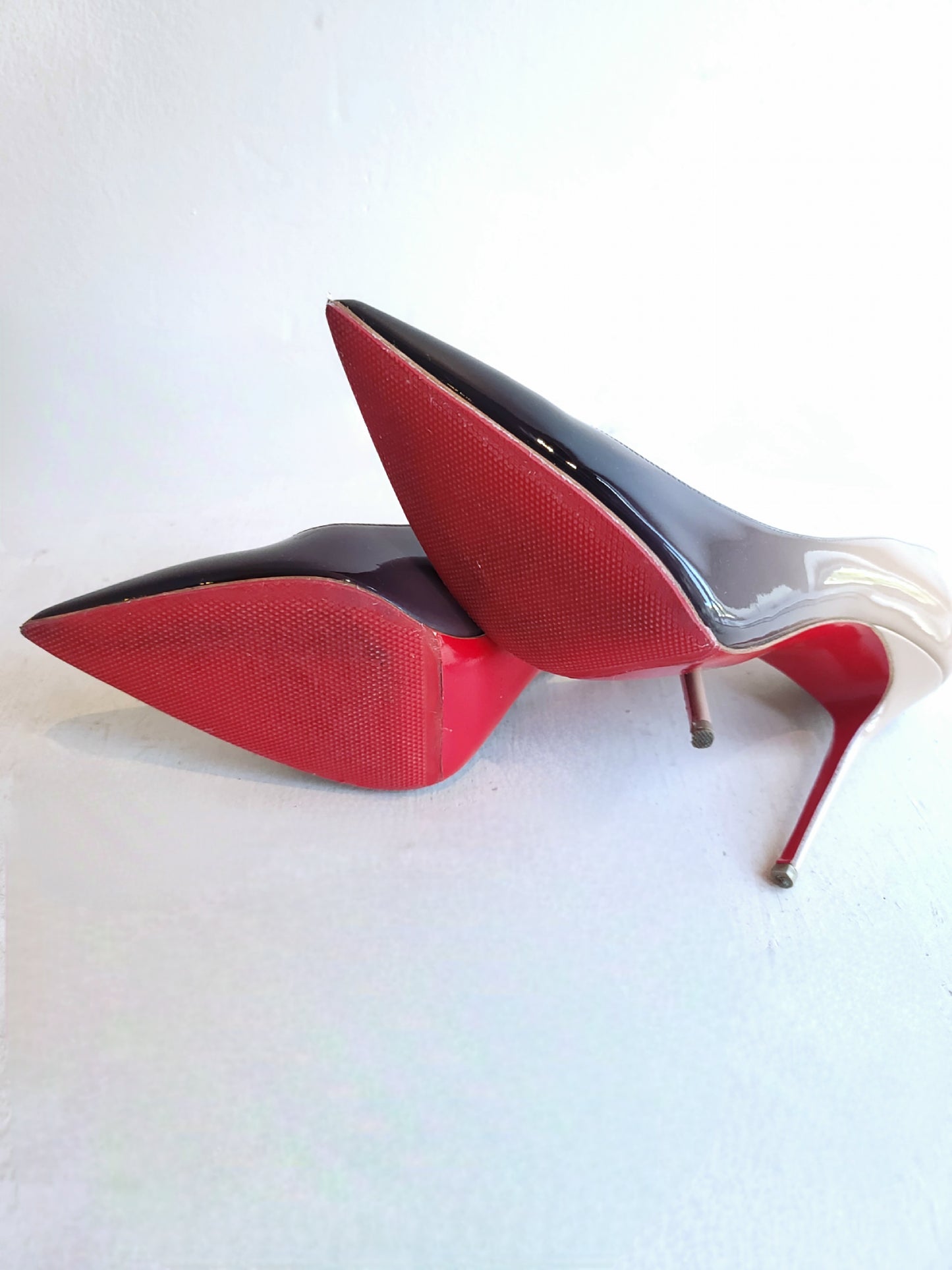 Christian Louboutin Black Nude Ombre Patent Leather Heels 37