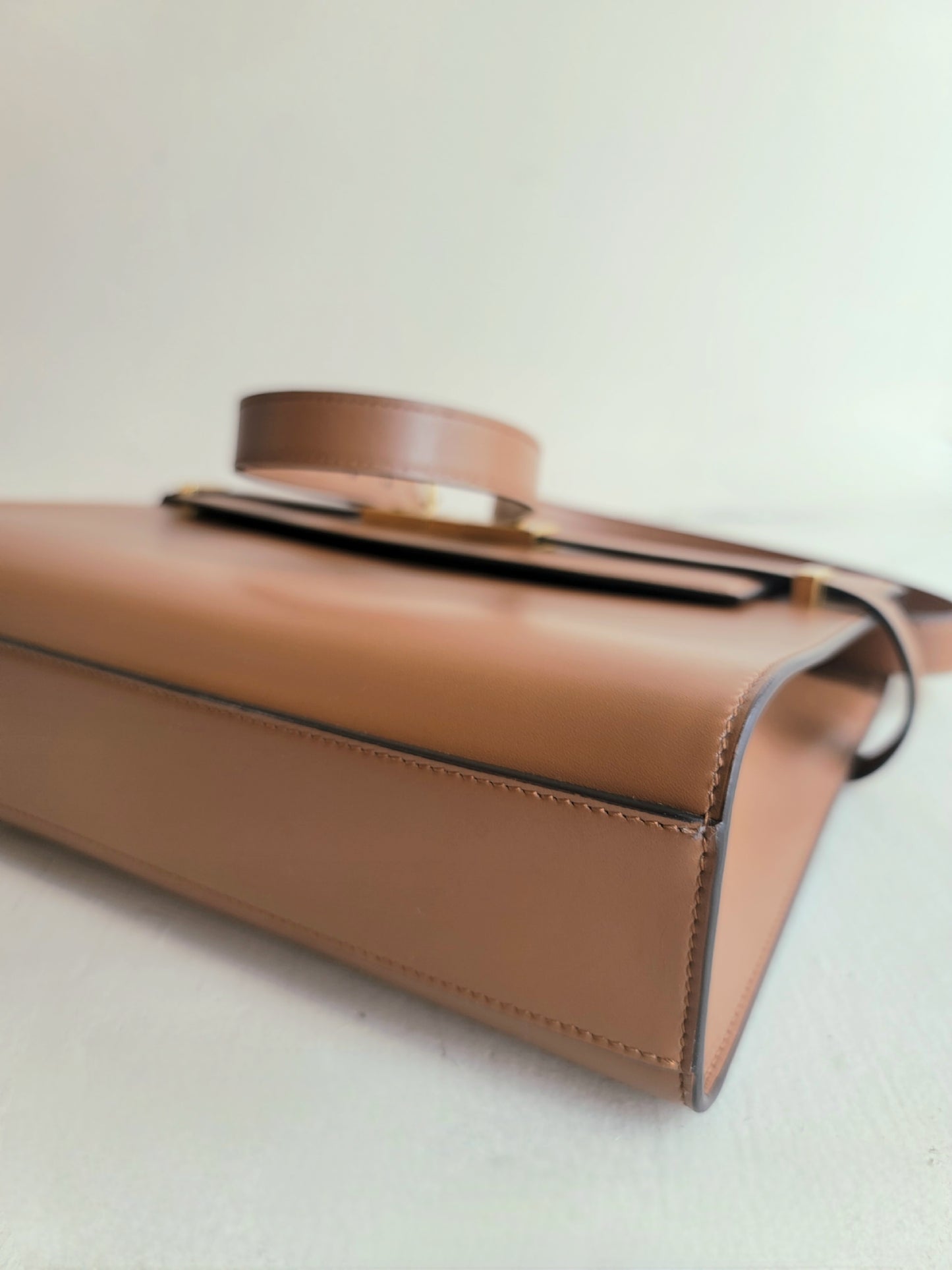 Saint Laurent Smooth Calfskin Manhattan Baguette Cheddar