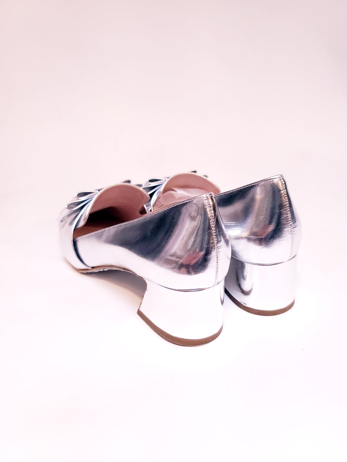 Miu Miu Silver Leather w/Bow Heels 38